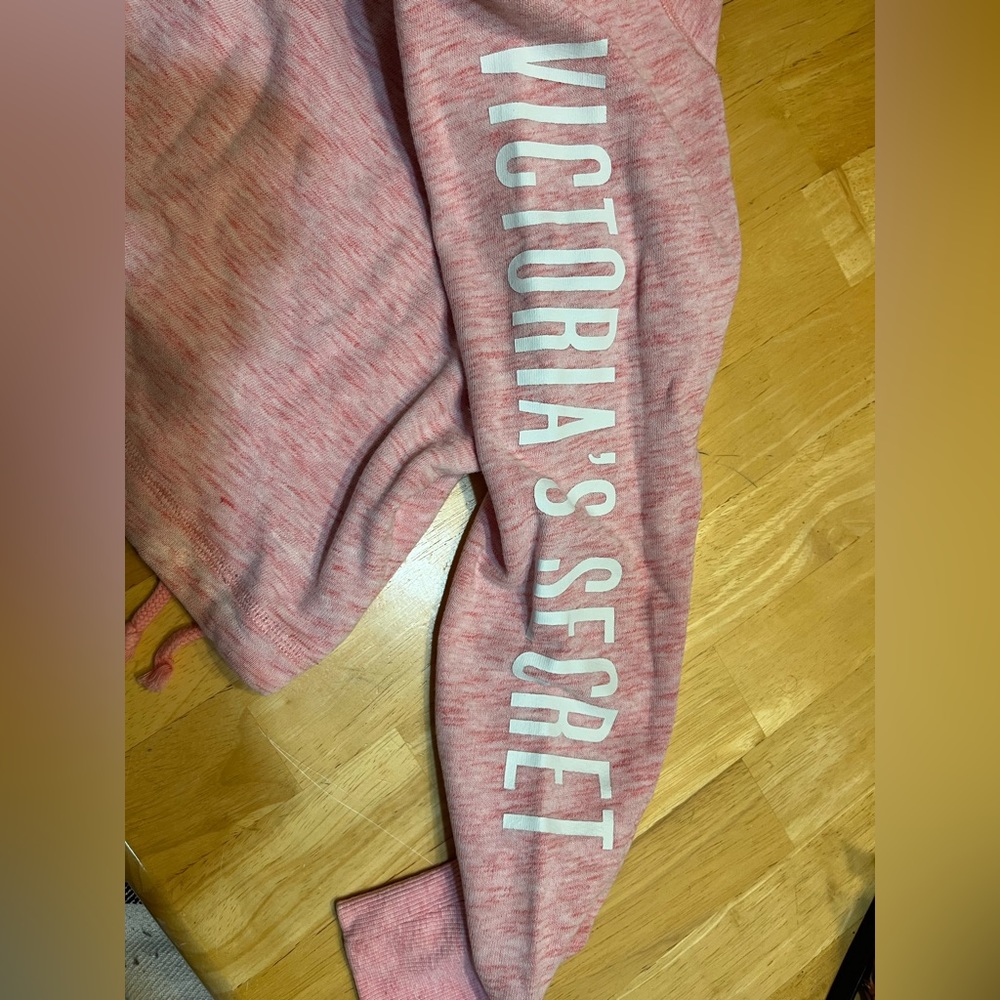Women’s hoodie